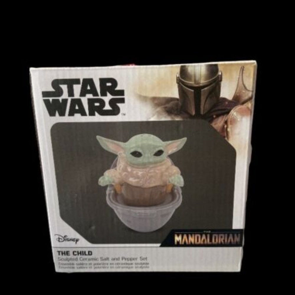 Star Wars Mandalorian The Child Baby Yoda Grogu Cradle Salt & Pepper Shakers Set